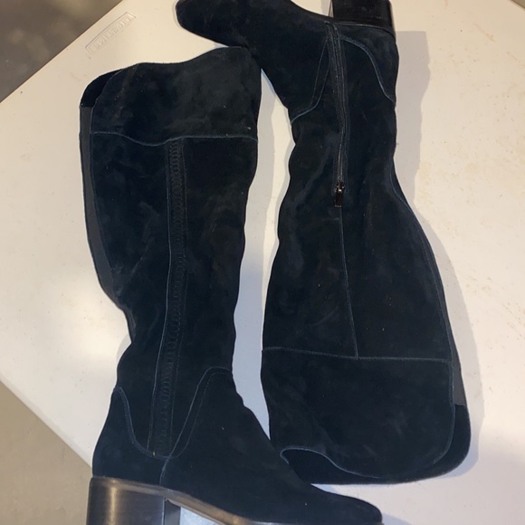 Vince Camuto suede knee-boot - Picture 2 of 6